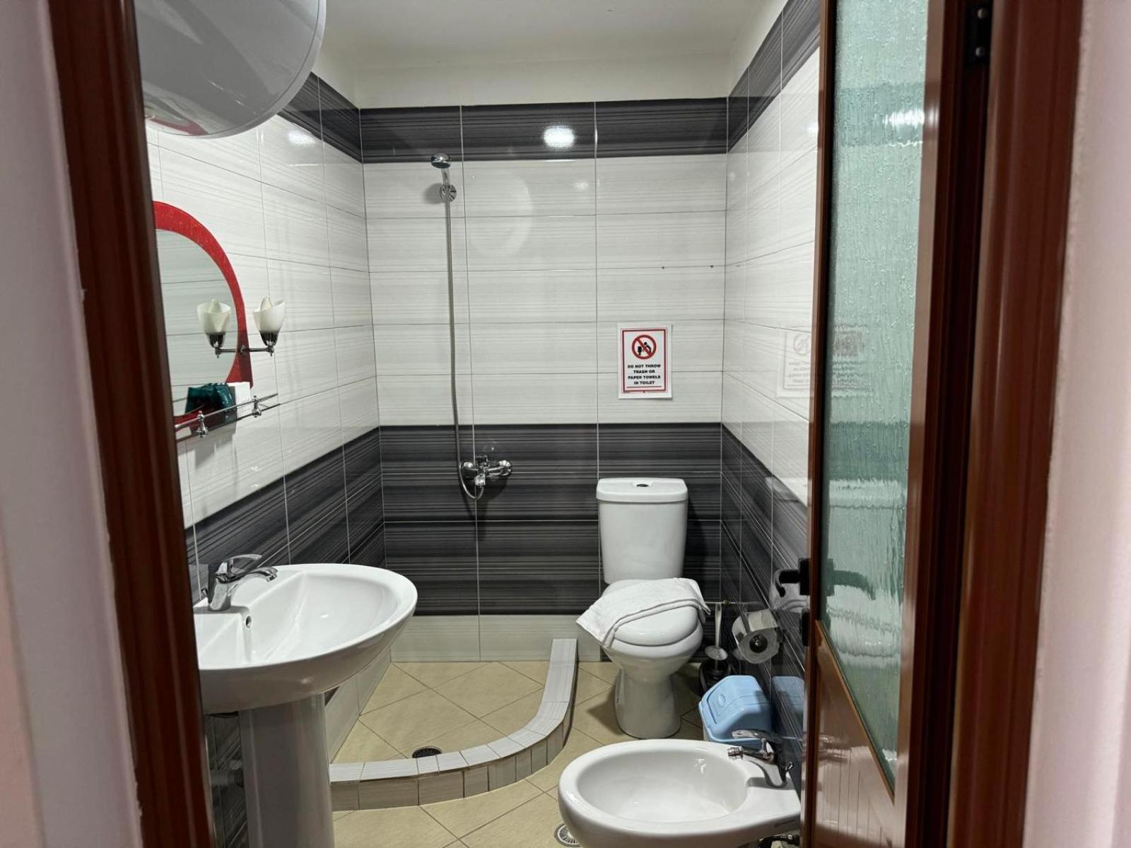 Vlora Villa ภายนอก รูปภาพ